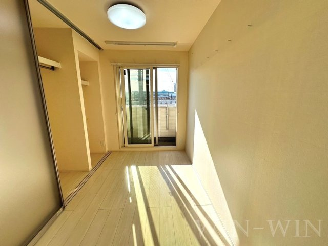 D-room kumeの寝室