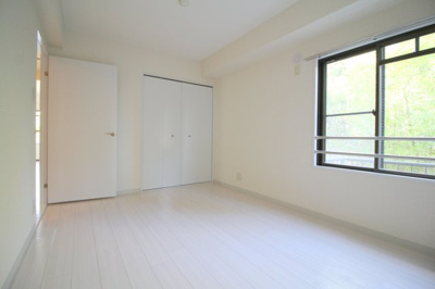 【洋室】 | ヴェール曽根