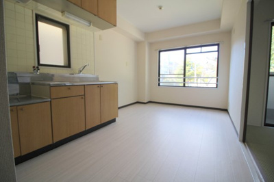 【居間・リビング】 | ヴェール曽根 | 別室の写真使用