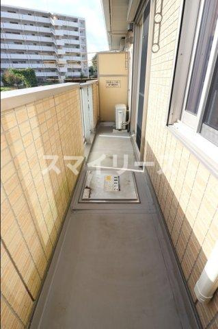 クレシアコートのバルコニー