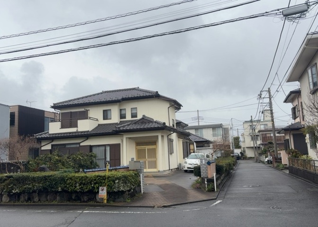 【展望】 | メゾンドクレディ | 眺望を気にして物件を探す場合、前面に建物が建っていないか現地で確認しましょう！前面に建物があると景色はもちろん、日当たりや風通しにも影響が出てきます。住んだ時のことを想像しながら現地見学をしましょう。