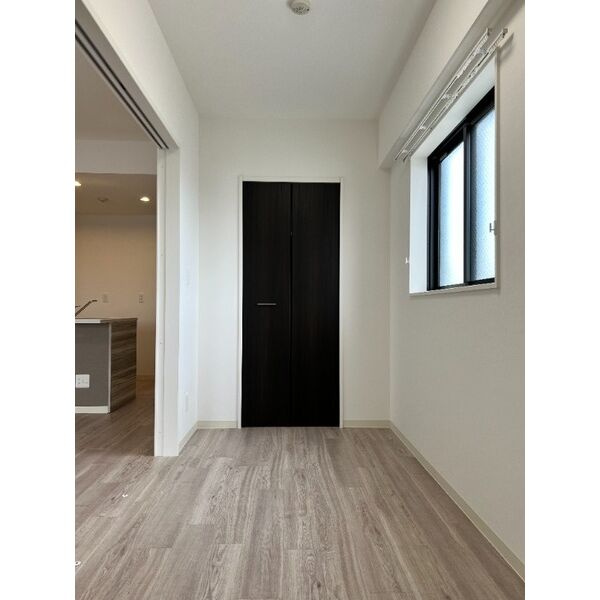 GRAN DUKE栄elimaの居間・リビング