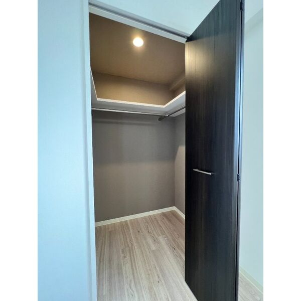 GRAN DUKE栄elimaの収納