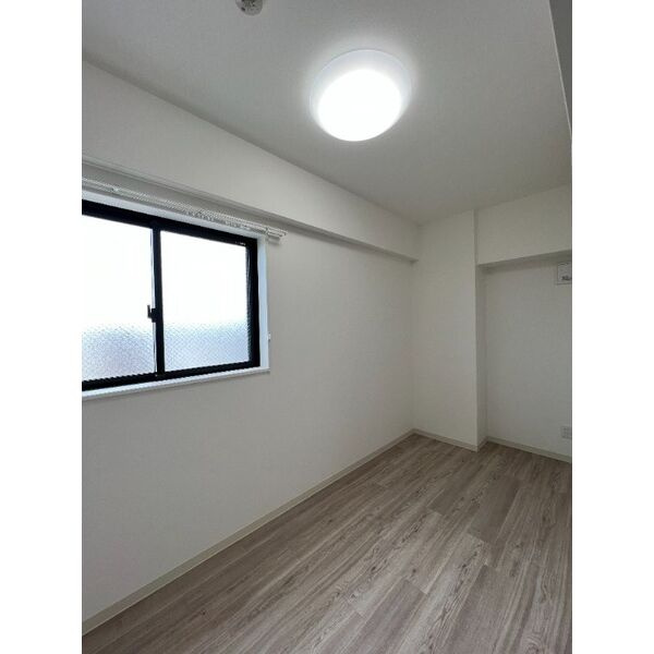 GRAN DUKE栄elimaの居間・リビング