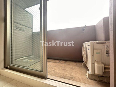 【バルコニー】 | La Douceur梅田East