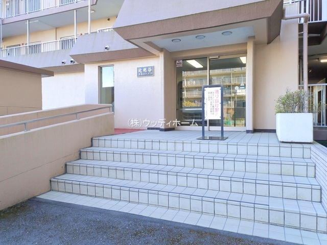 北越谷スカイハイツ　中古マンションのエントランス