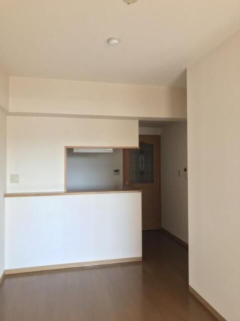 フェイム　イッサの居間・リビング