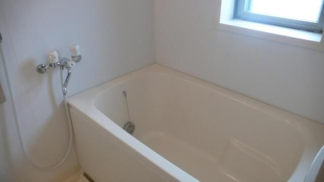 フェイム　イッサの浴室