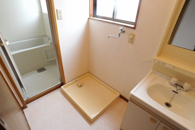 稲田２丁目　中古住宅の浴室