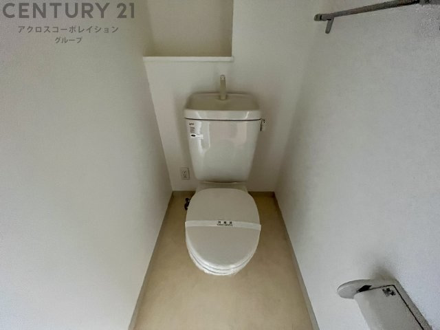 コンパクトで使いやすいトイレです♪