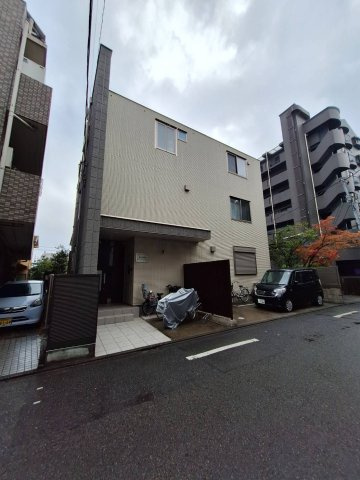 サン　クレストの駐車場