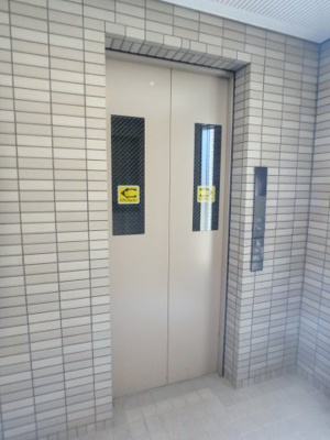 【その他共用部分】 | ロイヤルシャトー門戸 | エレベータ付