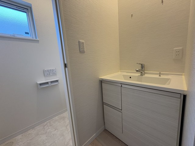  | 横手市八幡字上長田 中古戸建て住宅 2020年新築の3LDK間仕切り可物件 