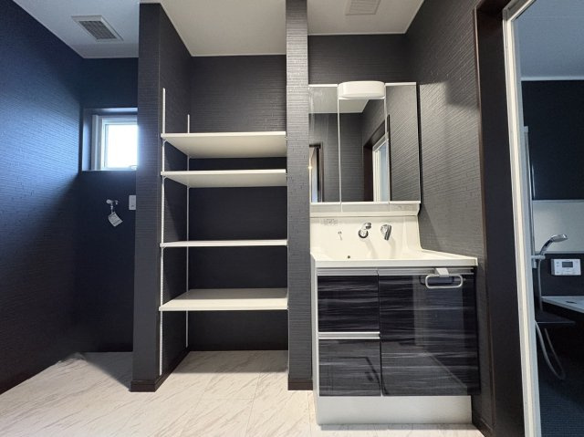  | 横手市八幡字上長田 中古戸建て住宅 2020年新築の3LDK間仕切り可物件 