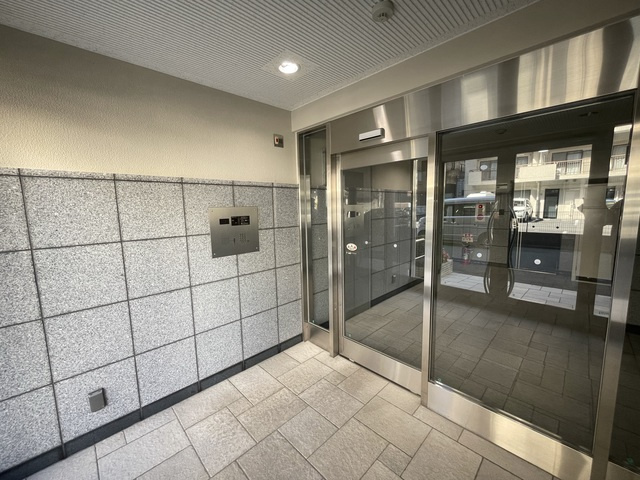 クレシェンドのエントランス