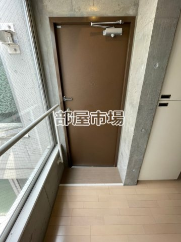 桜ヒルズ上野の玄関