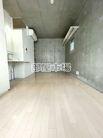 桜ヒルズ上野の居間・リビング