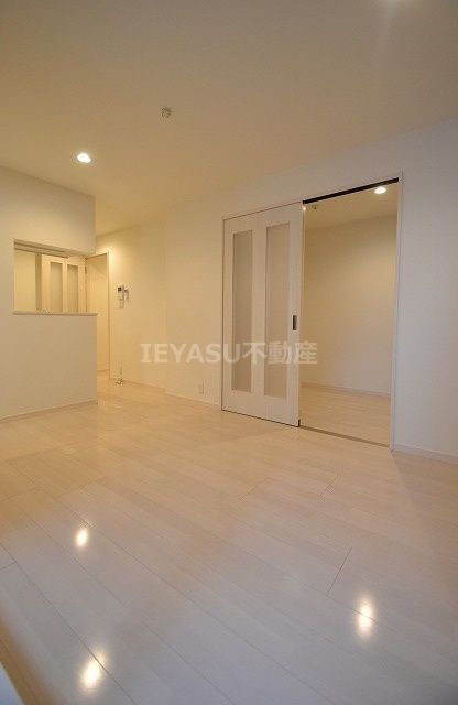 REGALEST MILANの居間・リビング