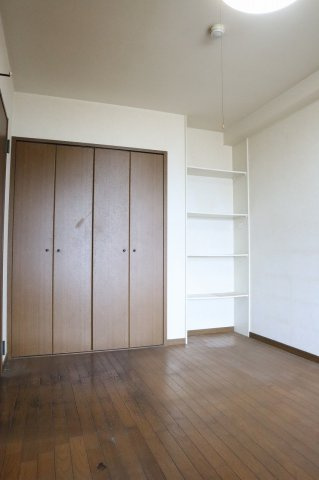 リッチ・de・川内3の収納|洋室5.9帖のクローゼット