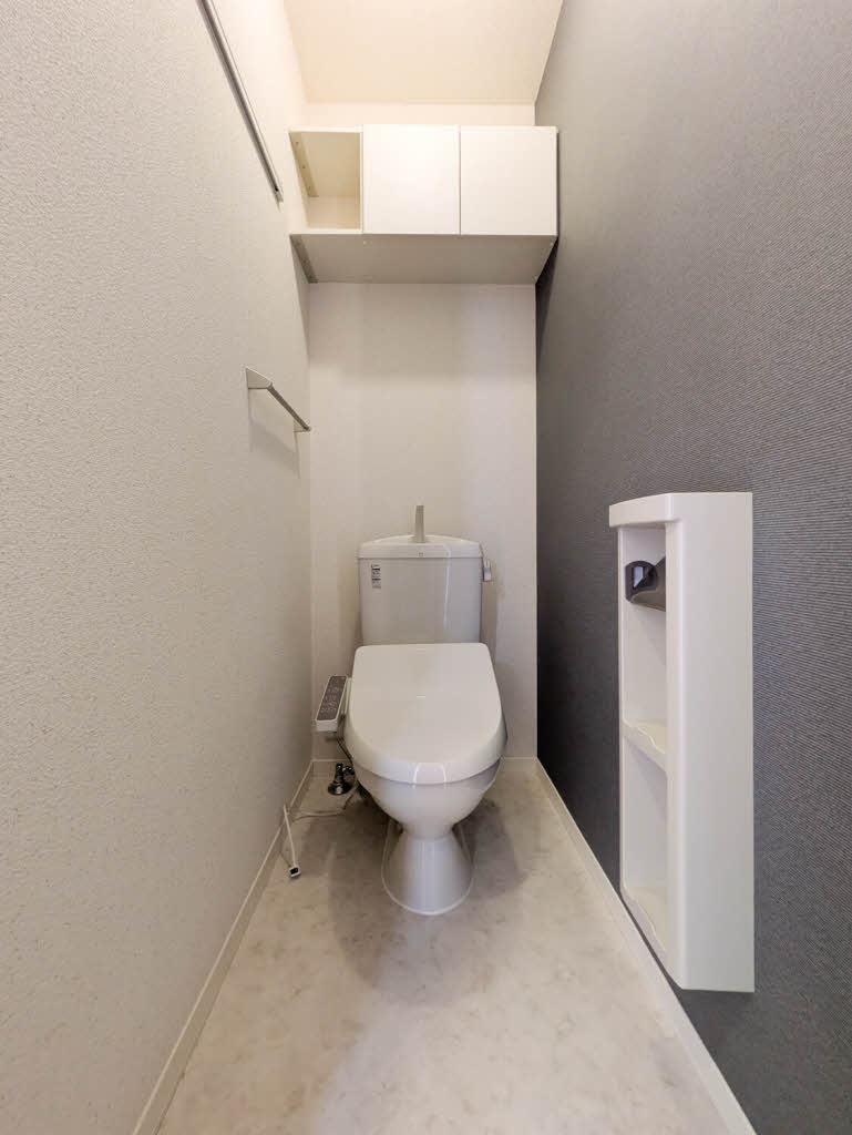カサベルテもみじ谷　Ｆのトイレ|シンプルで使いやすいトイレです