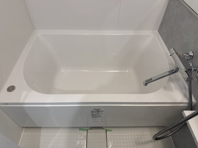 クロスフロント十二所線の浴室