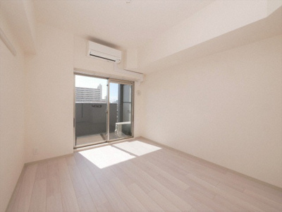 【居間・リビング】 | ファステート難波WESTパーク | こちらの居間で趣味の時間をお楽しみください