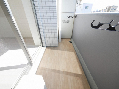 【バルコニー】 | ファステート難波WESTパーク | 陽当たり良好なバルコニーです