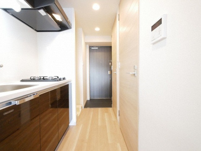 【玄関】 | ファステート難波WESTパーク | 収納もある玄関です