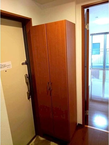 ルピナス泉の玄関