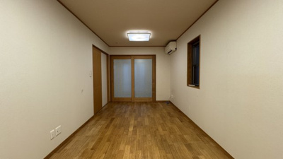 【収納】 | 千駄木5丁目戸建 | 1階S（9.2帖）