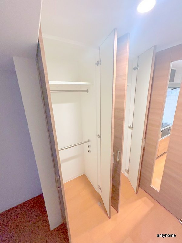 アーバネックス心斎橋　仲介手数料無料の収納