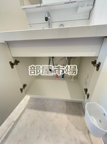 Latte ueno inarityoの洗面所|収納