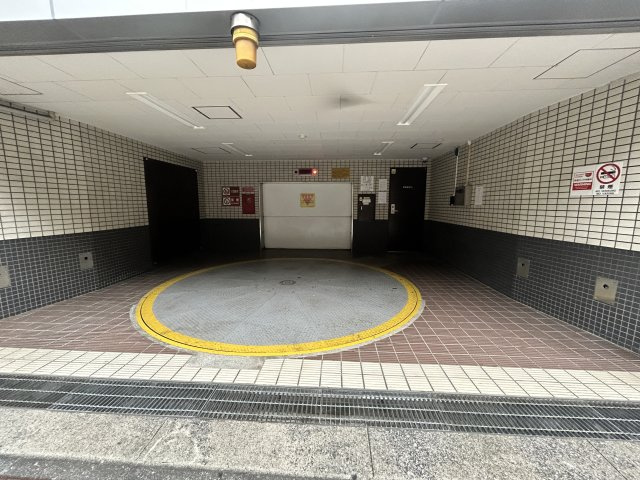 アーク銀座ビルディング　1Fの駐車場
