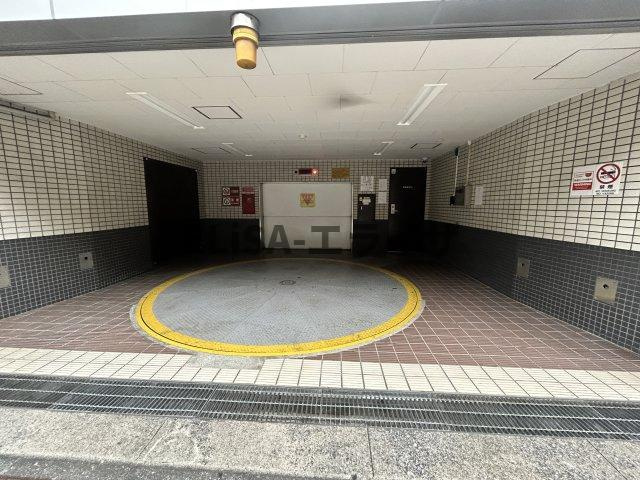 アーク銀座ビルディング　7Fの駐車場