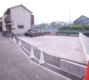 本町２丁目駐車場付き事務所の駐車場