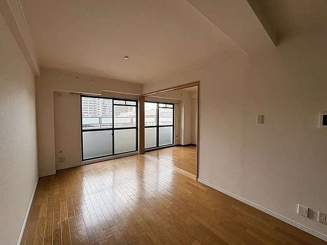 ベルヴィ本山中町の居間・リビング