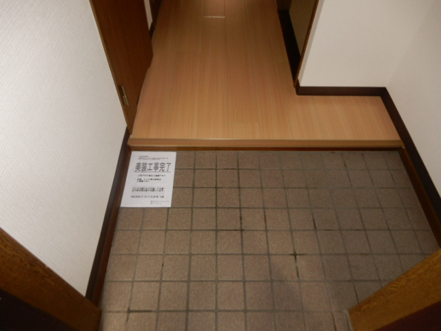 揖保郡太子町原の賃貸マンションの玄関