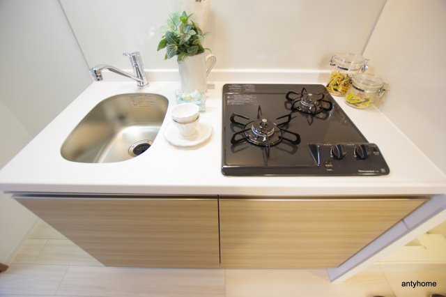 クレストコート靭公園　仲介手数料無料のキッチン