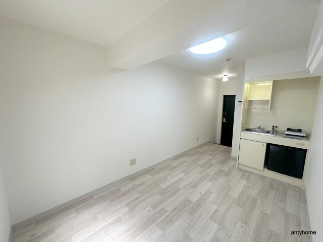 コンフォートマンション　仲介手数料無料の居間・リビング