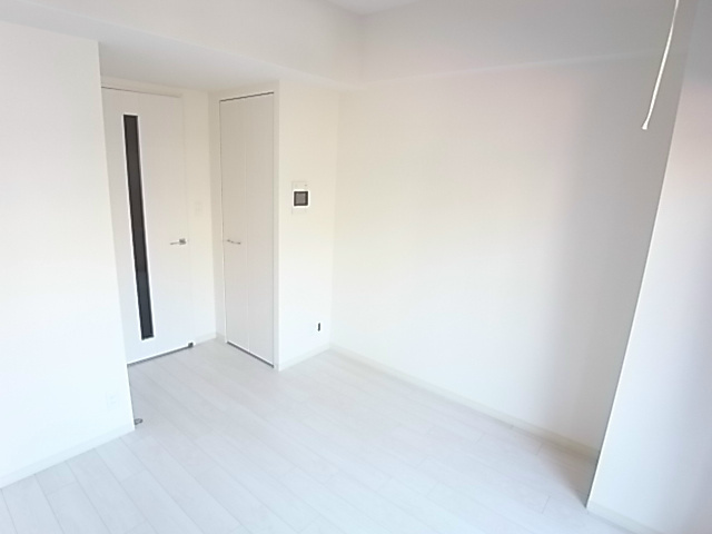 ファステート神戸アモーレの洋室