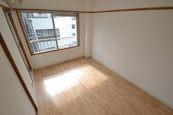 シャトーヒロの居間・リビング