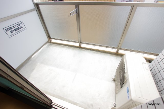 エクセレント上新１7　仲介手数料無料のバルコニー