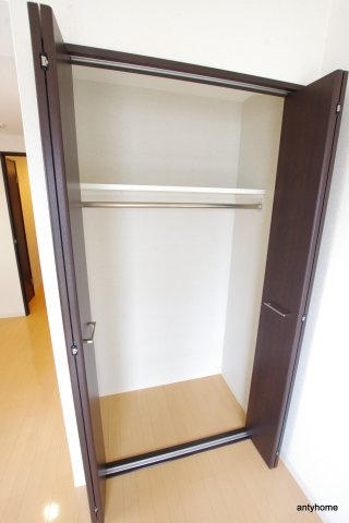 エクセレント上新１7　仲介手数料無料の収納