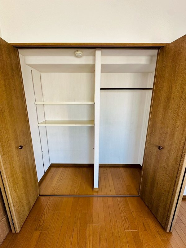 ヴェルビュ新屋敷東の収納