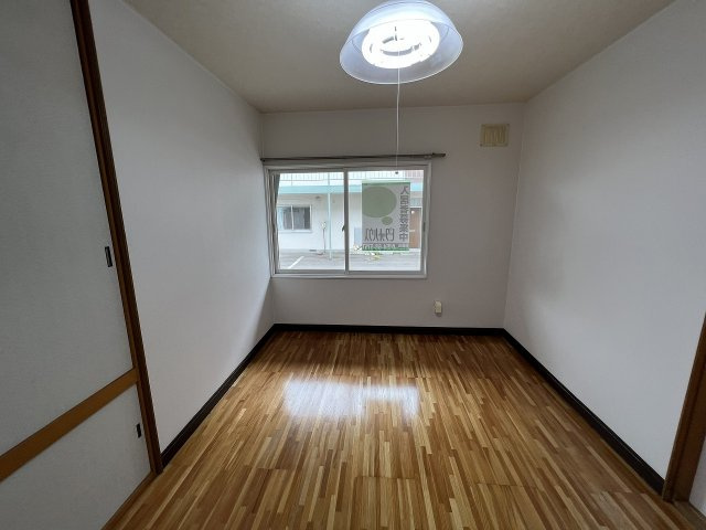 都マンションの居間・リビング