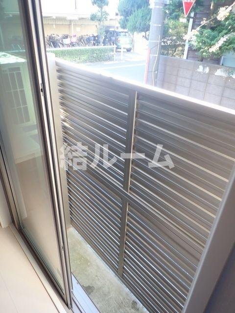 板橋区小茂根４丁目のアパートのバルコニー