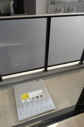 クラリティア西日暮里のバルコニー