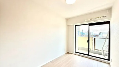 前川公園ローヤルコーポの洋室|きれいな洋室です