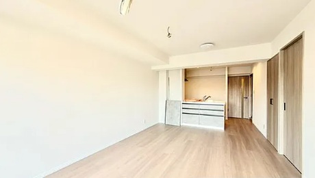 前川公園ローヤルコーポの居間・リビング|こちらのリビングで趣味の時間をお楽しみください