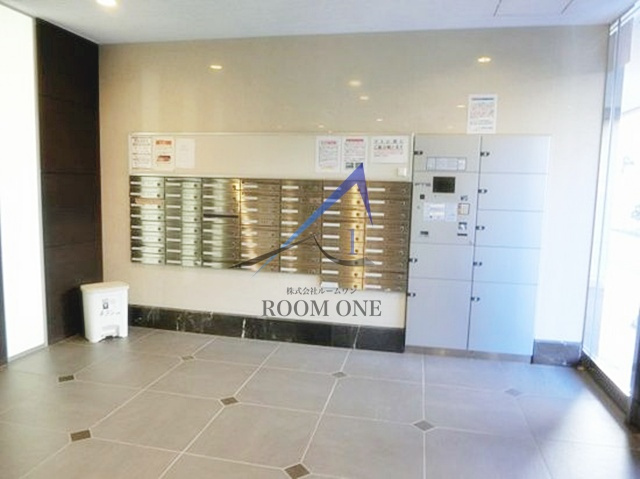 レグラス横浜西口のその他共用部分|宅配ボックスです。